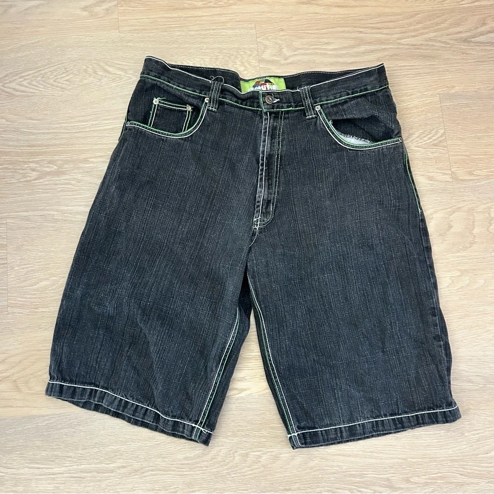 Vintage Y2K Evolution in design Jean shorts Panther Skull size 40